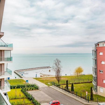 Myflat Coral 61 Luxury Apartment Siófok Zewnętrze zdjęcie