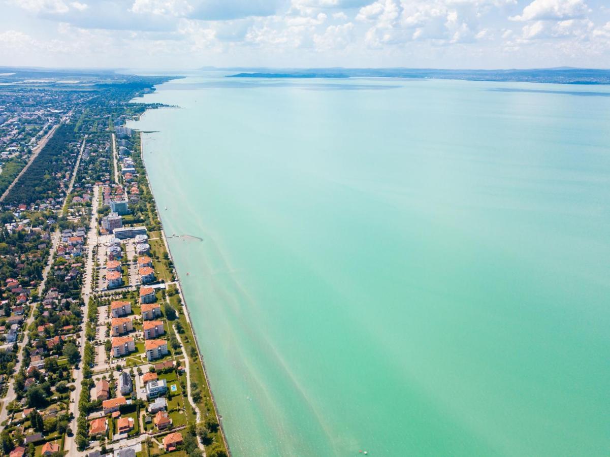 Myflat Coral 61 Luxury Apartment Siófok Zewnętrze zdjęcie