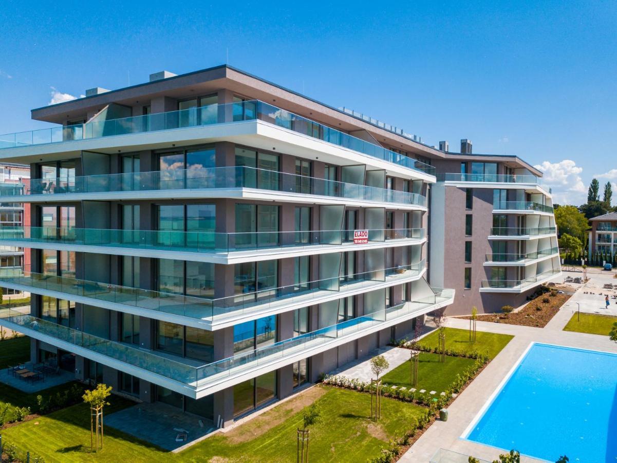 Myflat Coral 61 Luxury Apartment Siófok Zewnętrze zdjęcie